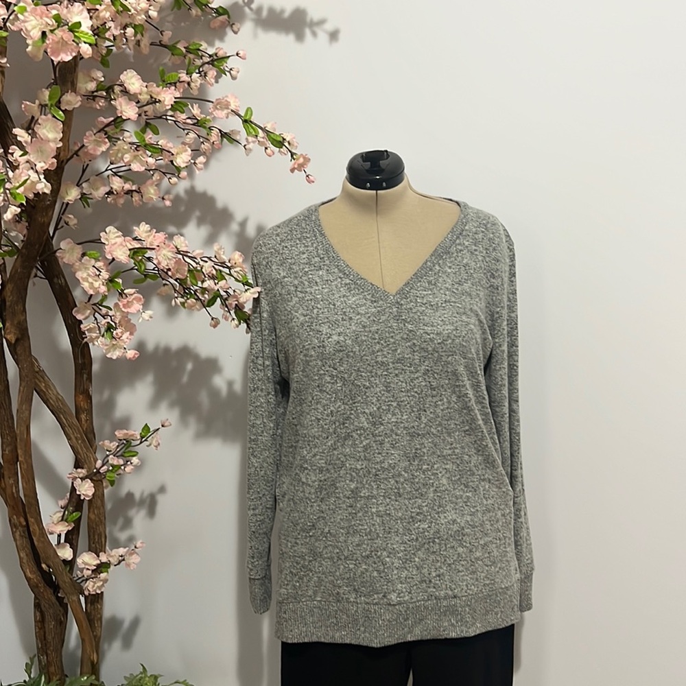 Gray knit v neck sweater